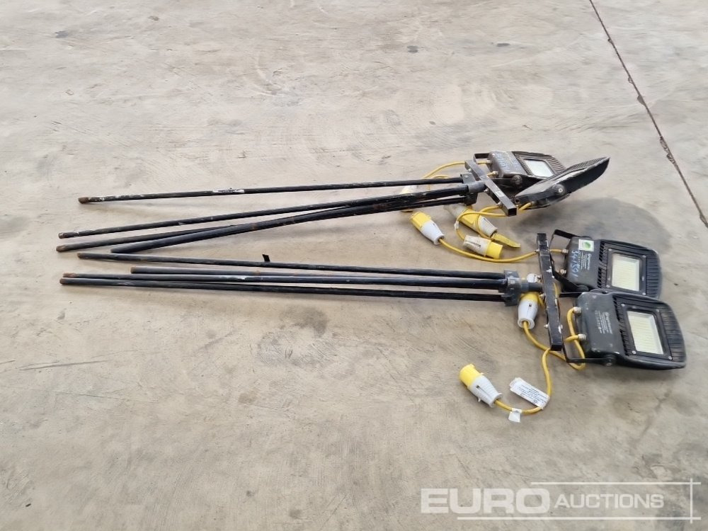 Nightsearcher 110 Volt LED Tripod Work Light (2 of) - Equipamento de construção: foto 2 Nightsearcher 110 Volt LED Tripod Work Light (2 of) - Equipamento de construção: foto 2