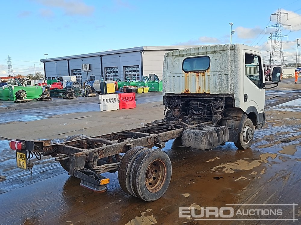 Nissan NT400 - Camião chassi: foto 5 Nissan NT400 - Camião chassi: foto 5