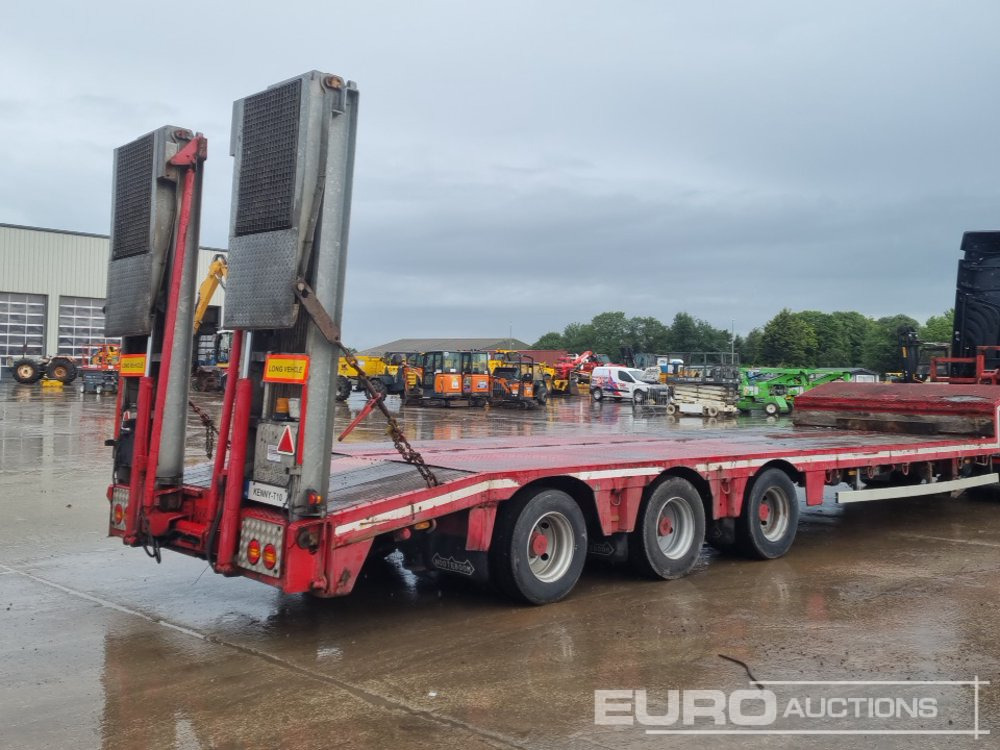 Nooteboom Tri Axle Stepframe Low Loader Trailer, Rear Steer, Hydraulic Fliptoe Ramps, Winch - Semi-reboque baixa: foto 5 Nooteboom Tri Axle Stepframe Low Loader Trailer, Rear Steer, Hydraulic Fliptoe Ramps, Winch - Semi-reboque baixa: foto 5