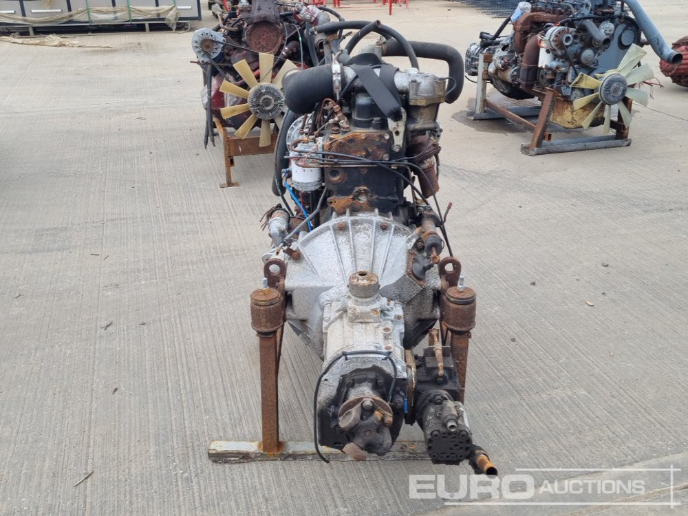 Perkins 4 Cylinder Engine, Gearbox - Motor: foto 2 Perkins 4 Cylinder Engine, Gearbox - Motor: foto 2