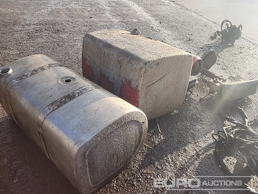Pillar Drill, Space Heater, Aluminium Fuel Tanks (4 of) - Aquecedor industrial: foto 4 Pillar Drill, Space Heater, Aluminium Fuel Tanks (4 of) - Aquecedor industrial: foto 4
