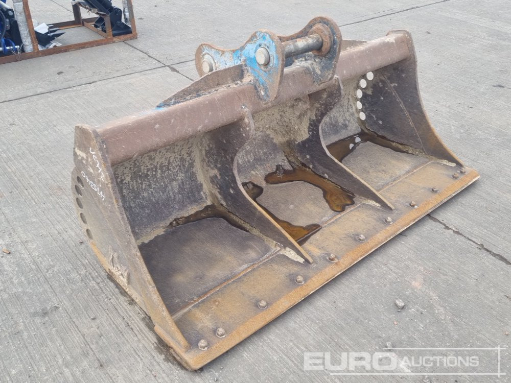 Rhinox 72" Ditching Bucket 65mm Pin to suit 13 Ton Excavator - Balde: foto 1 Rhinox 72" Ditching Bucket 65mm Pin to suit 13 Ton Excavator - Balde: foto 1
