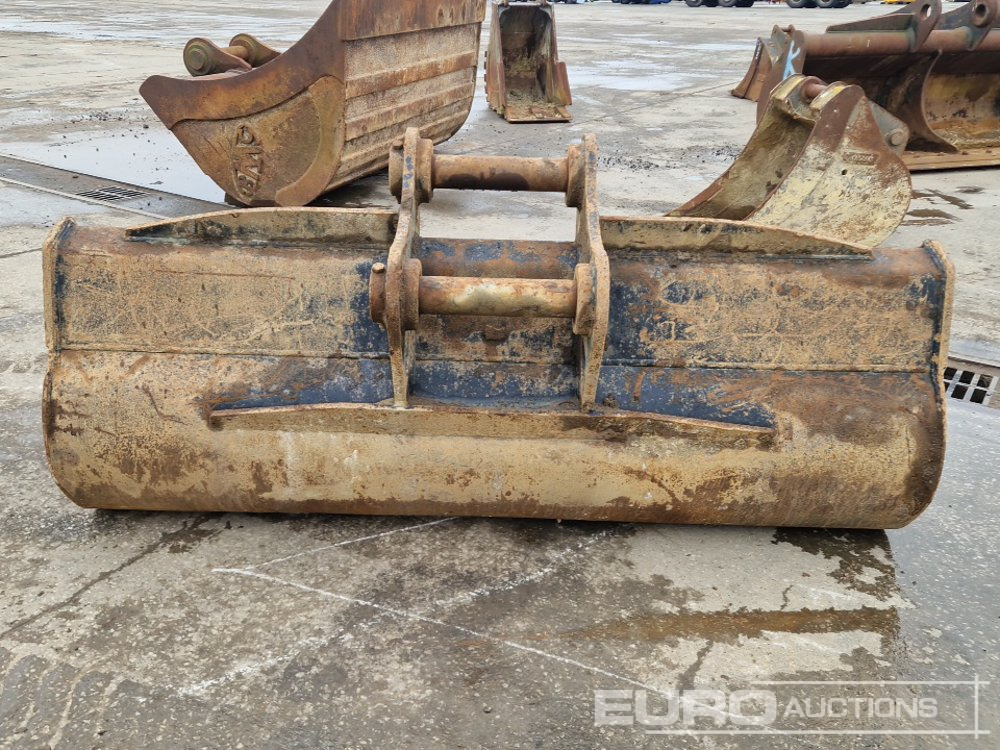 Rhinox 84" Ditching Bucket 80mm Pin to suit 20 Ton Excavator - Balde: foto 4 Rhinox 84" Ditching Bucket 80mm Pin to suit 20 Ton Excavator - Balde: foto 4