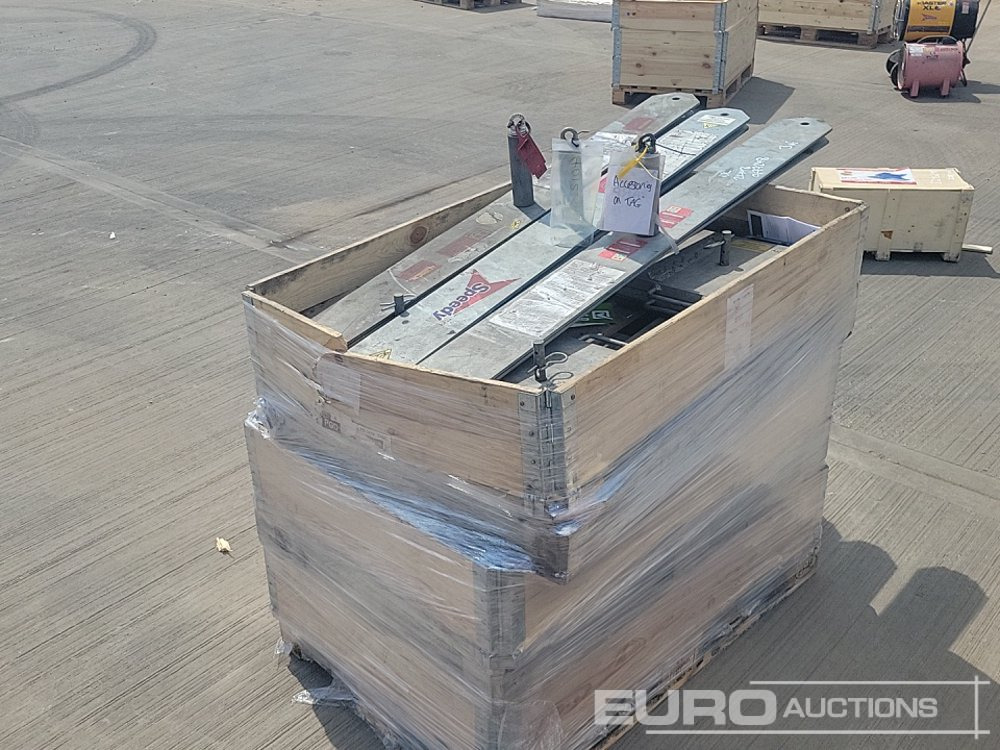 Stillage of Base Weights & Man Anchors (3 of) - Equipamento de construção: foto 1 Stillage of Base Weights & Man Anchors (3 of) - Equipamento de construção: foto 1