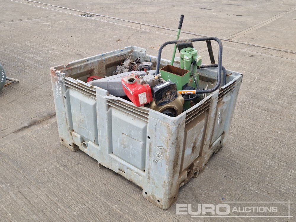 Stillage of Honda Engine (Spares), Stephill 2kVA Generator (Spares), Multico Pillar Drill (Spares), Ryobi Cordless Drill - Equipamento de construção: foto 1 Stillage of Honda Engine (Spares), Stephill 2kVA Generator (Spares), Multico Pillar Drill (Spares), Ryobi Cordless Drill - Equipamento de construção: foto 1
