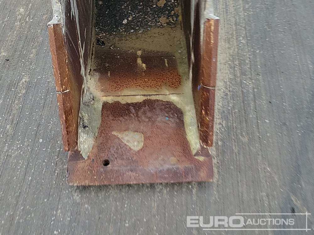 Balde Strickland 18" Digging Bucket 65mm Pin to suit 13 Ton Excavator: foto 9 Balde Strickland 18" Digging Bucket 65mm Pin to suit 13 Ton Excavator: foto 9