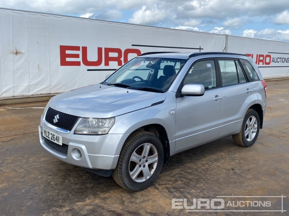 Suzuki Grand Vitara - SUV: foto 1 Suzuki Grand Vitara - SUV: foto 1