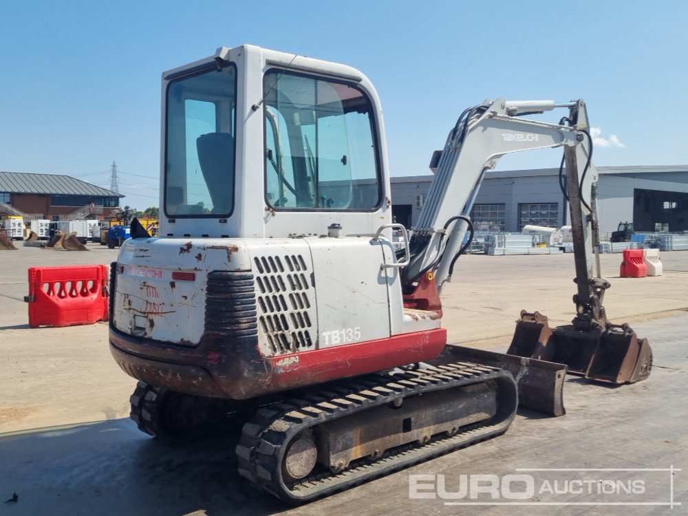 Takeuchi TB135 - Mini escavadeira: foto 5 Takeuchi TB135 - Mini escavadeira: foto 5