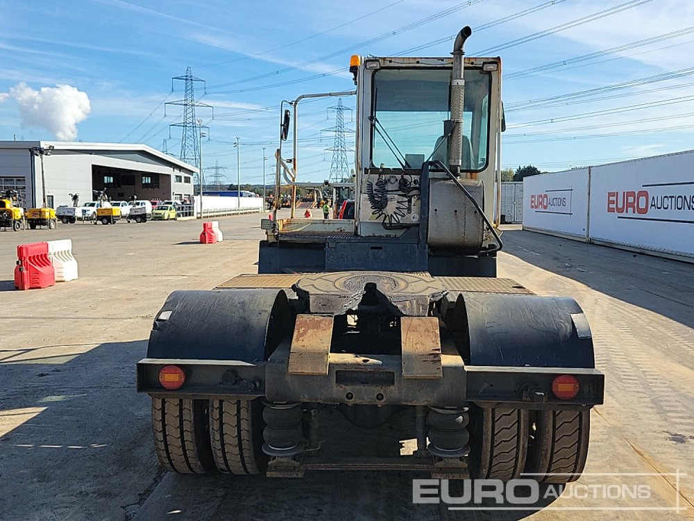 Terberg YT182 - Tractor de terminal: foto 4 Terberg YT182 - Tractor de terminal: foto 4