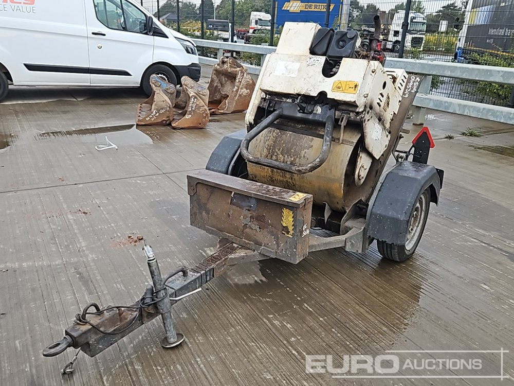 Terex Single Drum Vibrating Pedestrian Roller, Single Axle trailer - Máquina de asfalto: foto 1 Terex Single Drum Vibrating Pedestrian Roller, Single Axle trailer - Máquina de asfalto: foto 1