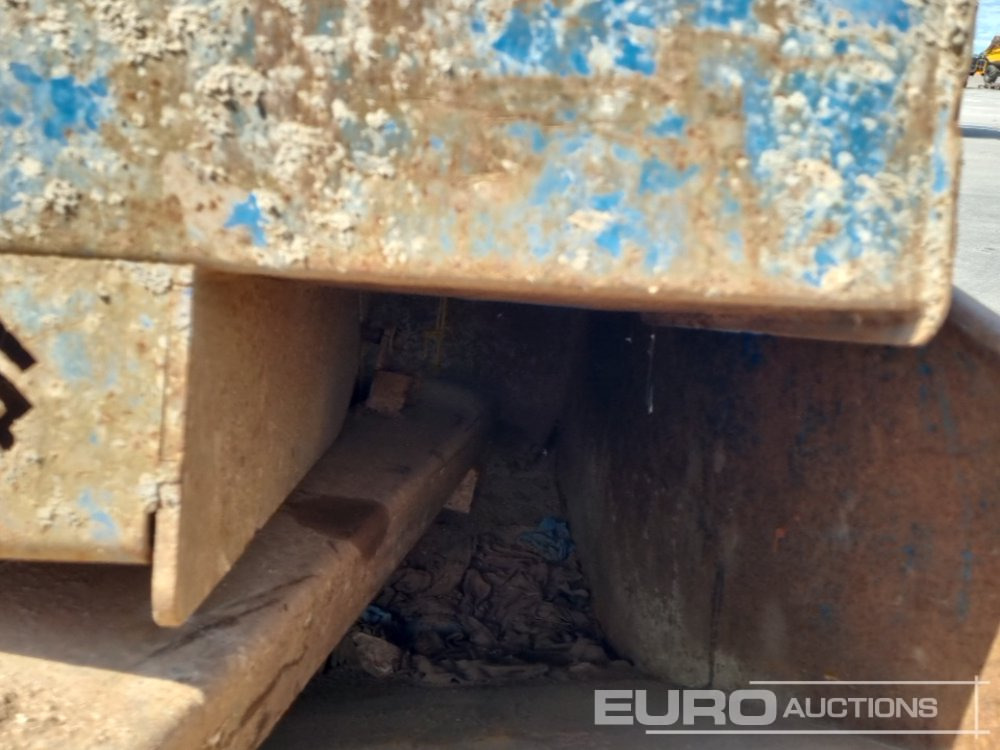 Contentor basculante Tipping Skip to suit Forklift (3 of): foto 25