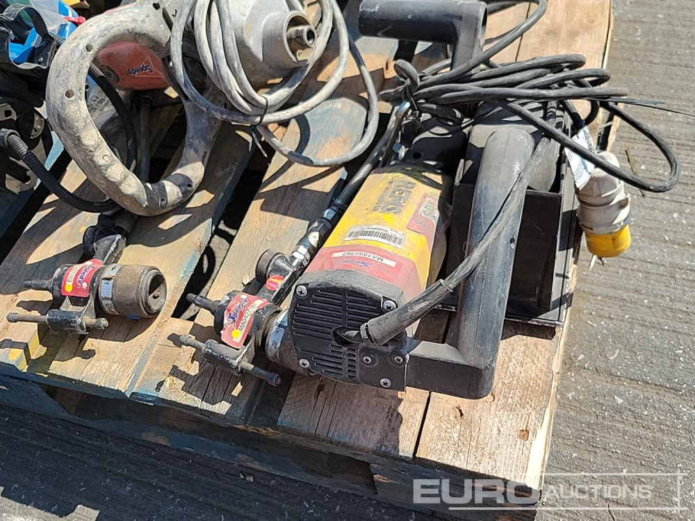Equipamento de construção Unibor 110 Vot Mag Drill, Alfra Rotabest 110 Volt Mag Drill, 110 Volt Paddle Mixer (3 of), 100Volt Evolution Cut off Saw, 110 Volt REMS Sander: foto 35