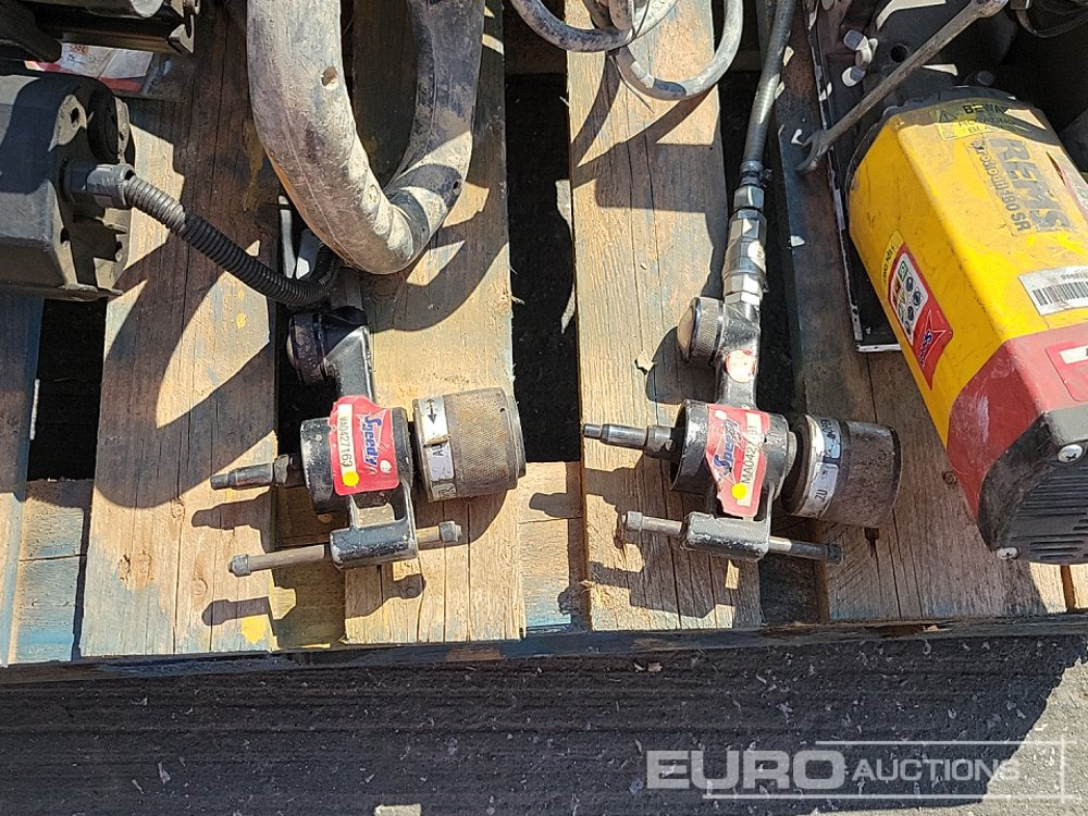 Equipamento de construção Unibor 110 Vot Mag Drill, Alfra Rotabest 110 Volt Mag Drill, 110 Volt Paddle Mixer (3 of), 100Volt Evolution Cut off Saw, 110 Volt REMS Sander: foto 32