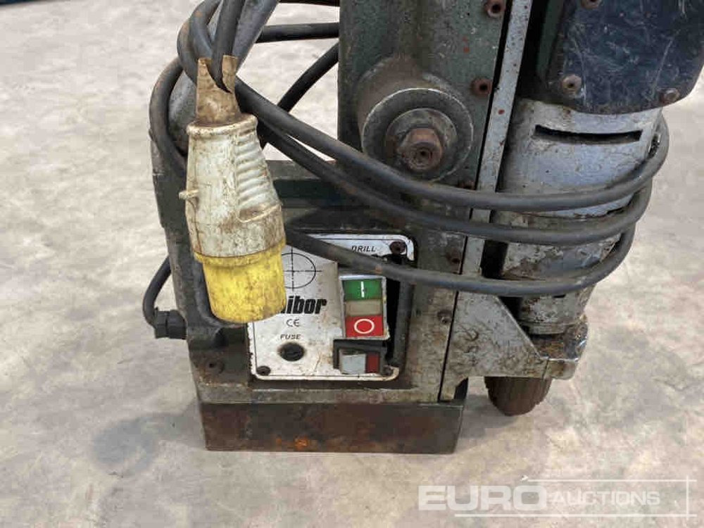 Equipamento de construção Unibor Bosch GBM23-2 110 Volt Magnetic Drill: foto 10 Equipamento de construção Unibor Bosch GBM23-2 110 Volt Magnetic Drill: foto 10