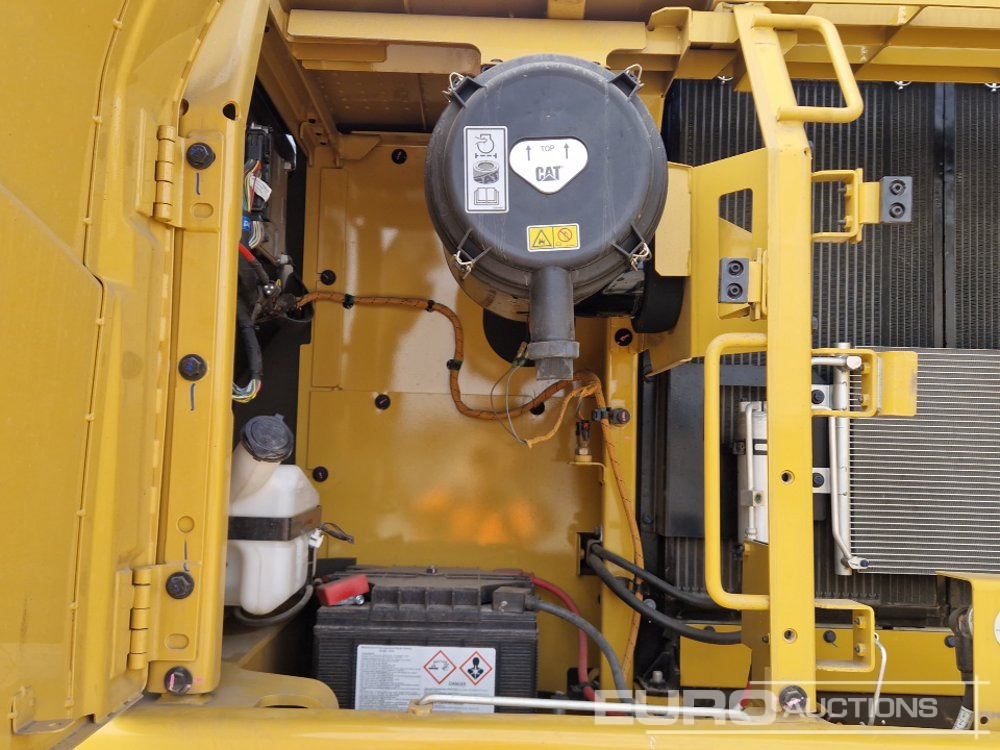 Escavadora de rastos Unused 2024 CAT 323D3: foto 44