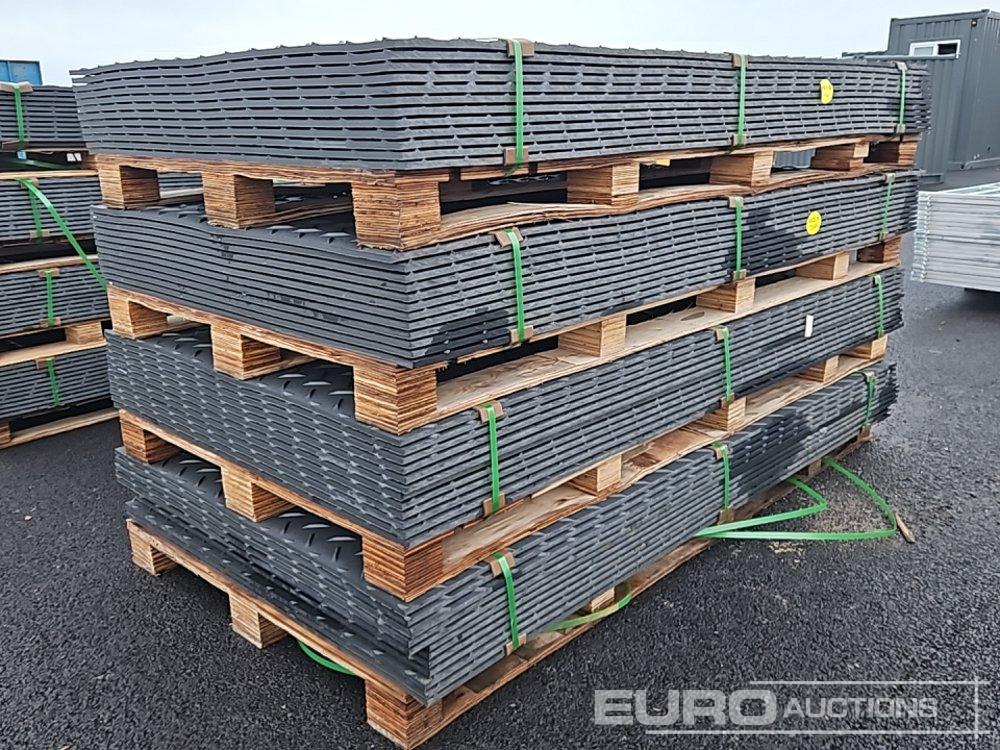 Unused 2025 12pcs 8'x 4'x12mm Ground Protection Mats (4 of) - Equipamento de construção: foto 1 Unused 2025 12pcs 8'x 4'x12mm Ground Protection Mats (4 of) - Equipamento de construção: foto 1
