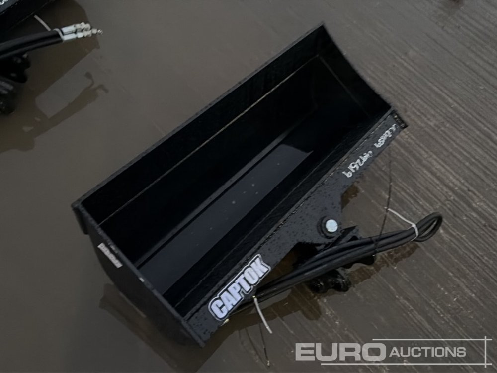 Unused 2025 Captok 32" Hydraulic Tilting Bucket 25mm Pin to suit Mini Excavator - Balde: foto 3 Unused 2025 Captok 32" Hydraulic Tilting Bucket 25mm Pin to suit Mini Excavator - Balde: foto 3