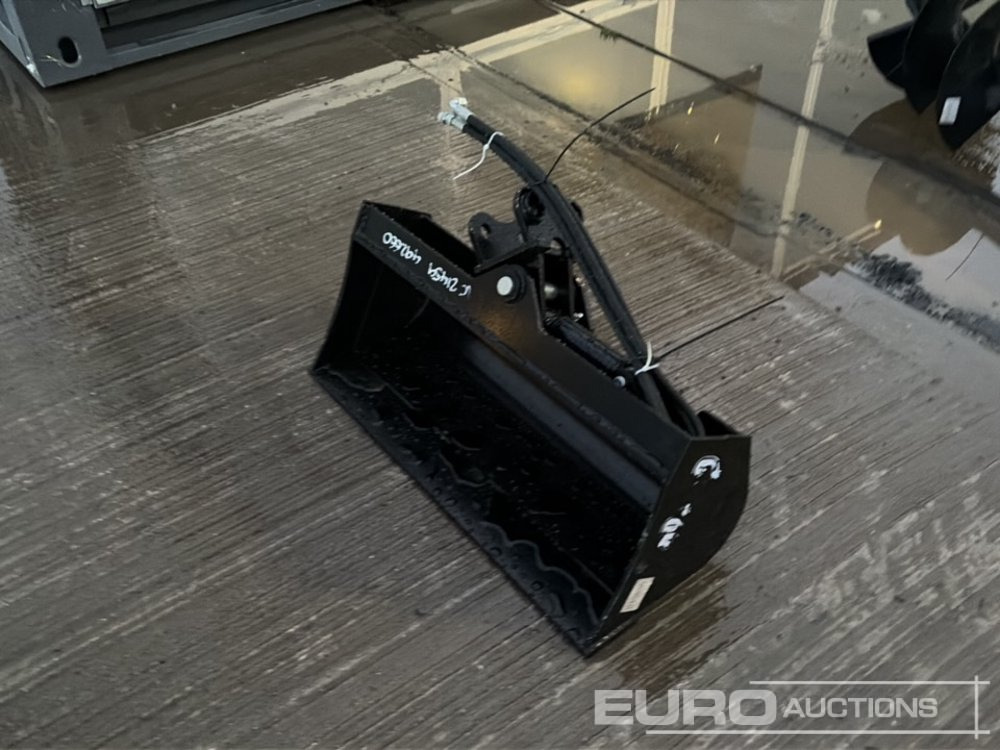 Unused 2025 Captok 32" Hydraulic Tilting Bucket 25mm Pin to suit Mini Excavator - Balde: foto 1 Unused 2025 Captok 32" Hydraulic Tilting Bucket 25mm Pin to suit Mini Excavator - Balde: foto 1