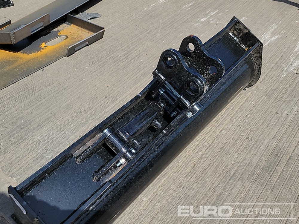 Balde novo Unused 2025 Captok 40" Hydraulic Tilting Bucket 25mm Pin to suit Mini Excavator: foto 12