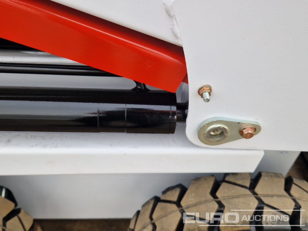 Mini pá carregadora Unused 2025 Newrick JC25: foto 19