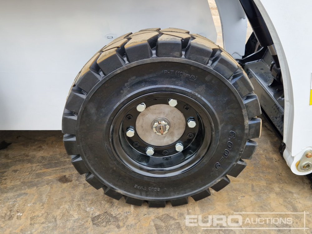 Mini pá carregadora Unused 2025 Newrick JC25: foto 12
