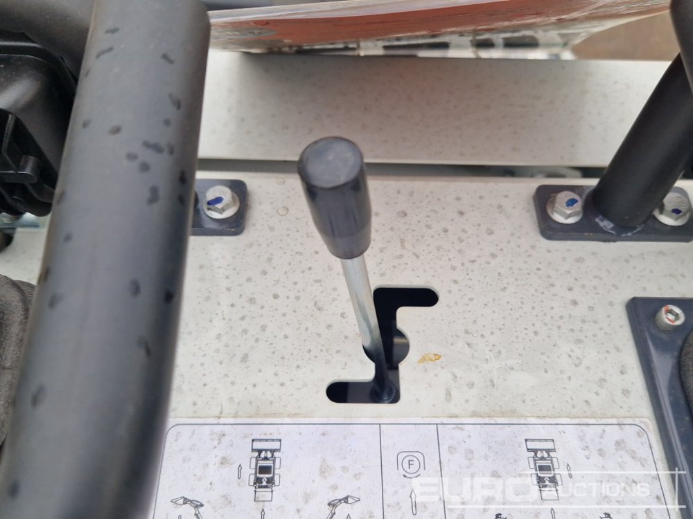 Mini pá carregadora Unused 2025 Toft ST25M-6: foto 35