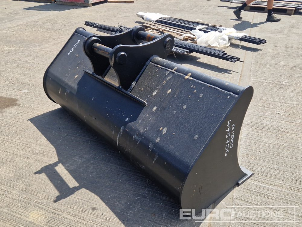 Unused 70" Ditching Bucket 65mm Pin to suit 13 Ton Excavator - Balde: foto 5 Unused 70" Ditching Bucket 65mm Pin to suit 13 Ton Excavator - Balde: foto 5