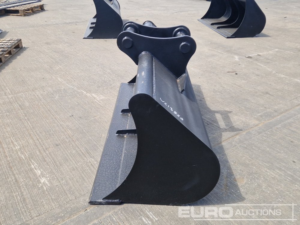 Unused 70" Ditching Bucket 65mm Pin to suit 13 Ton Excavator - Balde: foto 2 Unused 70" Ditching Bucket 65mm Pin to suit 13 Ton Excavator - Balde: foto 2