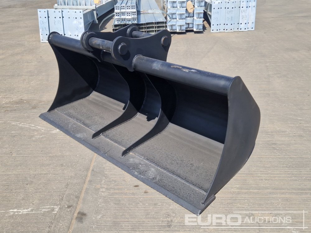 Unused 70" Ditching Bucket 65mm Pin to suit 13 Ton Excavator - Balde: foto 1 Unused 70" Ditching Bucket 65mm Pin to suit 13 Ton Excavator - Balde: foto 1