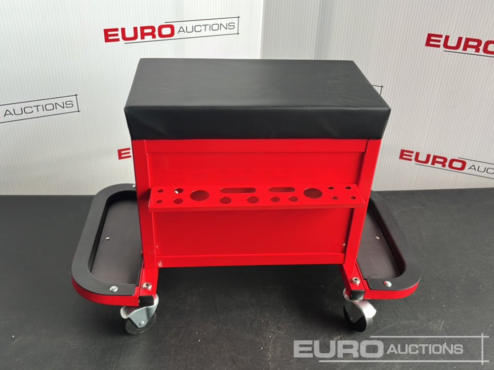 Unused Boss Wheeled Stool Tool Box, 3 Drawers, Magnetic Trays - Equipamento para oficina: foto 5 Unused Boss Wheeled Stool Tool Box, 3 Drawers, Magnetic Trays - Equipamento para oficina: foto 5