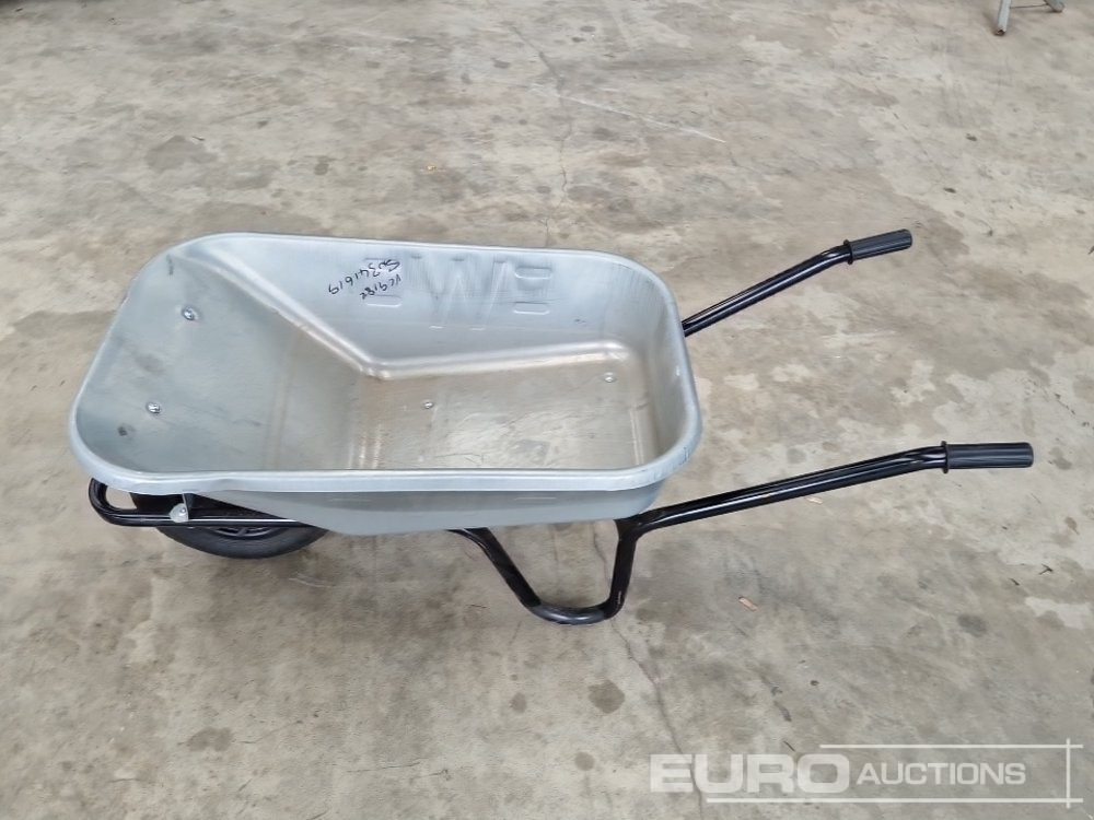 Unused Galvanised Tub Wheelbarrow - Equipamento de construção: foto 2 Unused Galvanised Tub Wheelbarrow - Equipamento de construção: foto 2