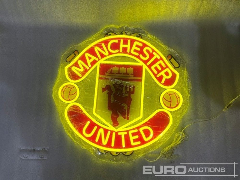 Unused Manchester United LED Neon Sign - Equipamento para oficina: foto 1 Unused Manchester United LED Neon Sign - Equipamento para oficina: foto 1
