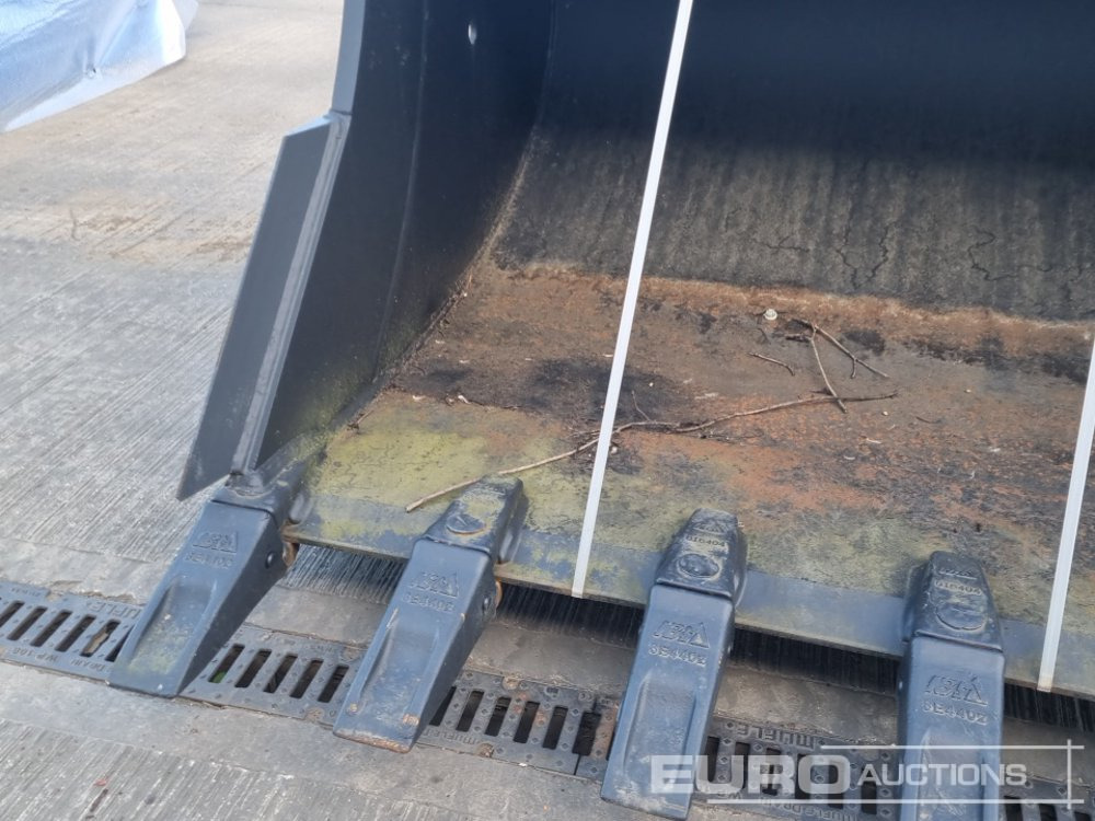 Balde novo Unused Miller 68" Digging Bucket 90mm Pin to suit 30 Ton Excavator: foto 9