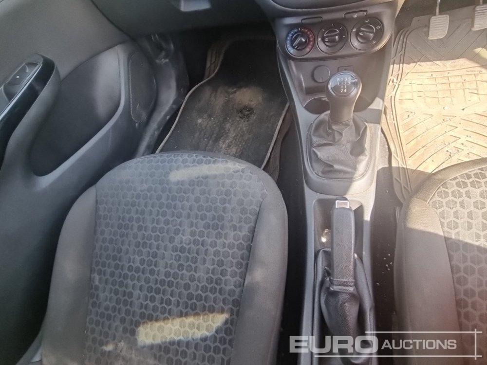 Veículo comercial 2017 Vauxhall Corsa: foto 23