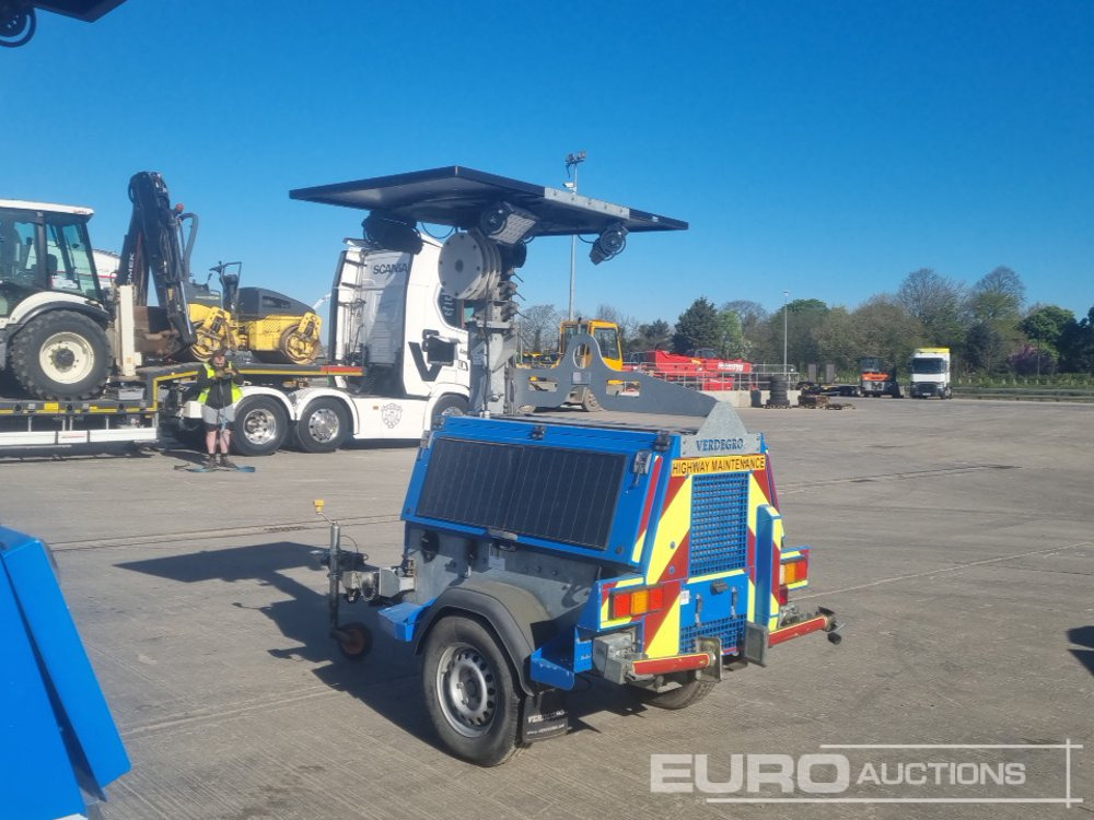 Verdegro LLTT-H Single Axle LED Lighting Tower, Kubota Engine, Solar Panels - Torre de iluminação: foto 3 Verdegro LLTT-H Single Axle LED Lighting Tower, Kubota Engine, Solar Panels - Torre de iluminação: foto 3
