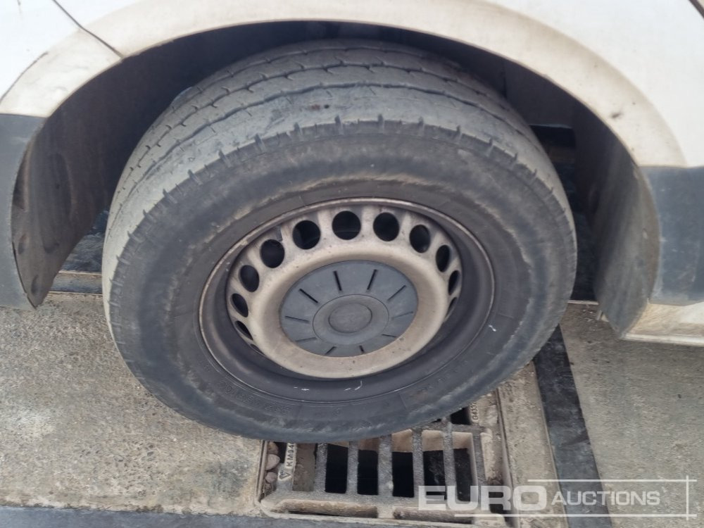Carrinha de caixa aberta Volkswagen Crafter CR35: foto 9