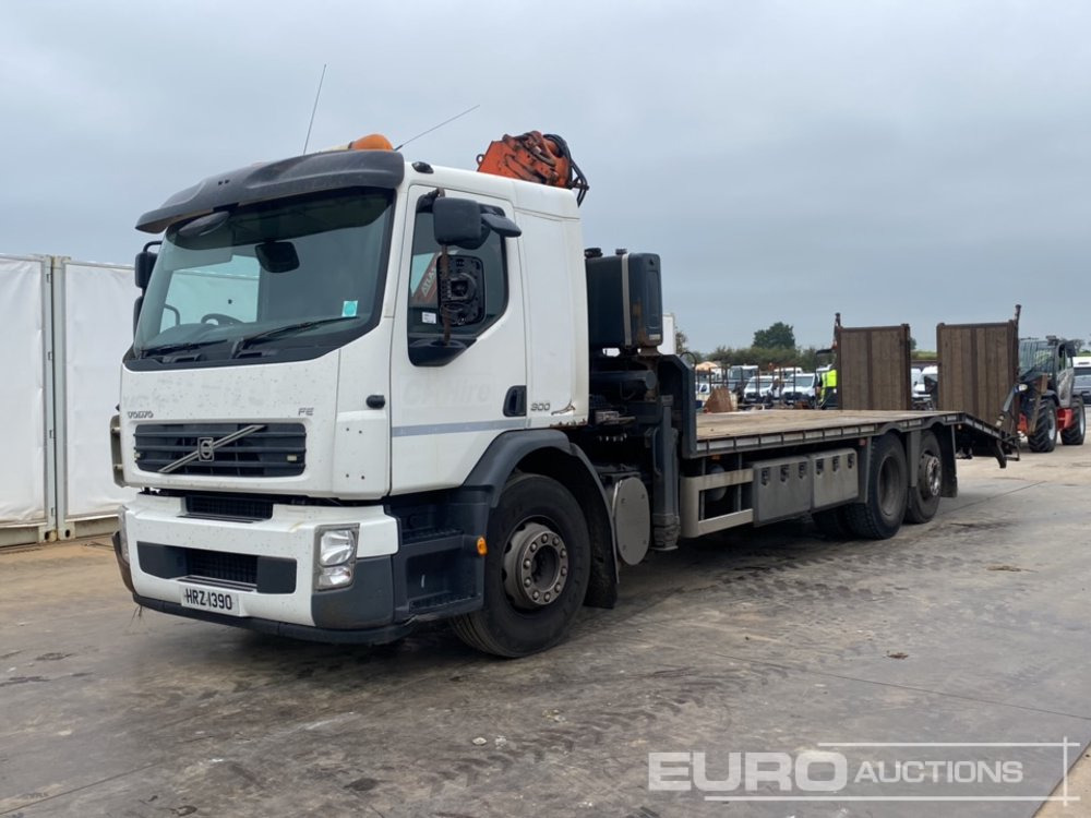 Volvo 300 - Camião de caixa aberta/ Plataforma: foto 1 Volvo 300 - Camião de caixa aberta/ Plataforma: foto 1