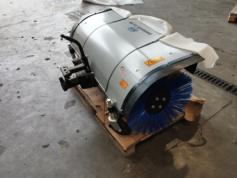 BCS Spazzatrice SWEEPER 120 - Vassoura: foto 3 BCS Spazzatrice SWEEPER 120 - Vassoura: foto 3