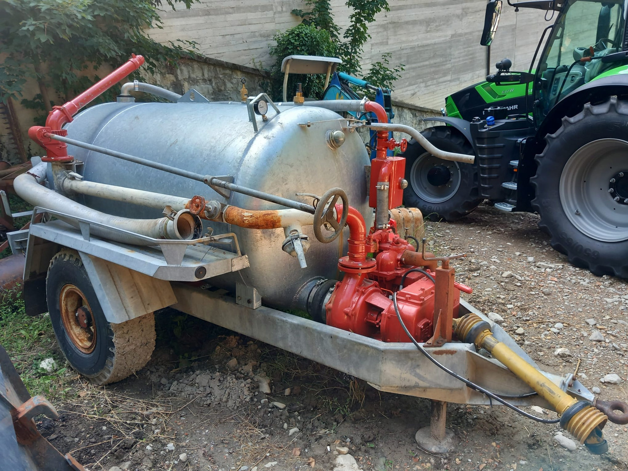 Carrobotte usato Galli 35 q.li - Cisterna de chorume: foto 1 Carrobotte usato Galli 35 q.li - Cisterna de chorume: foto 1