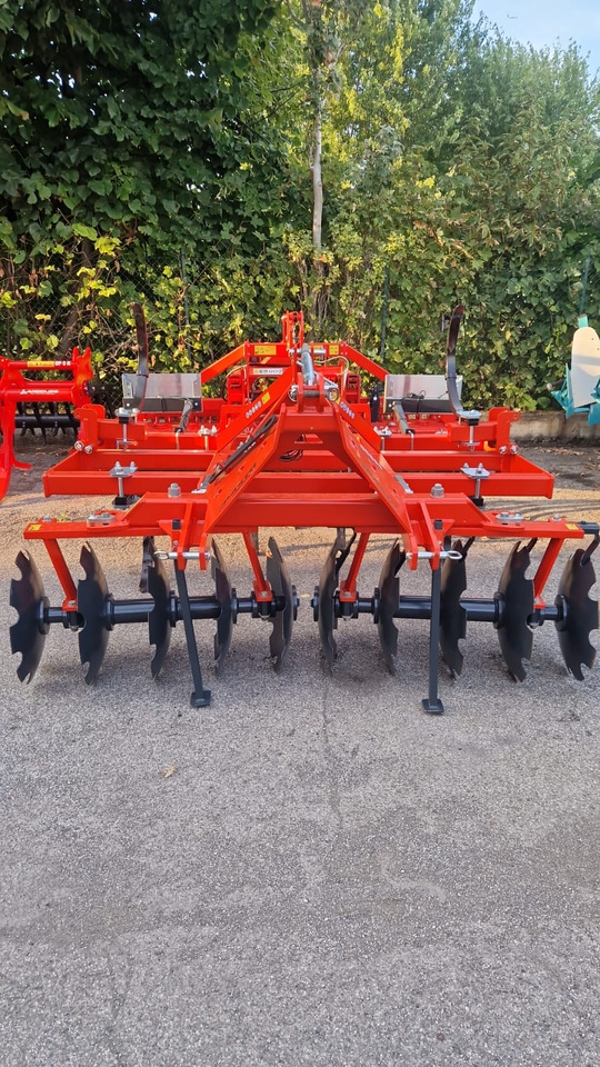 Dischiera e coltivatore chisel nuovo Pastò - Grades de discos: foto 2 Dischiera e coltivatore chisel nuovo Pastò - Grades de discos: foto 2