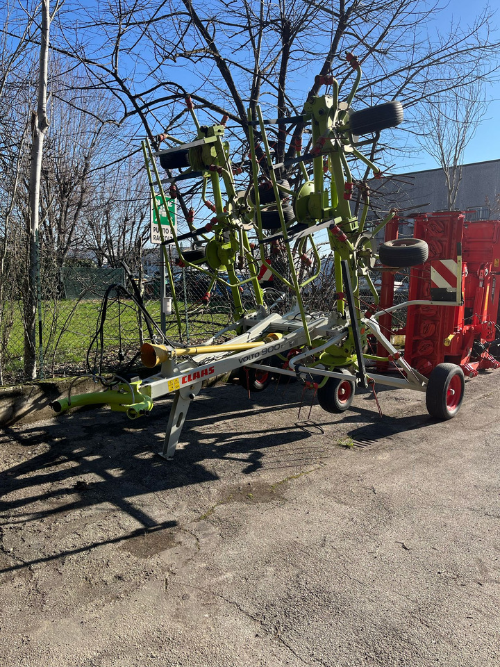 Voltafieno Claas Volto 900T - Ancinho enleirador: foto 1 Voltafieno Claas Volto 900T - Ancinho enleirador: foto 1