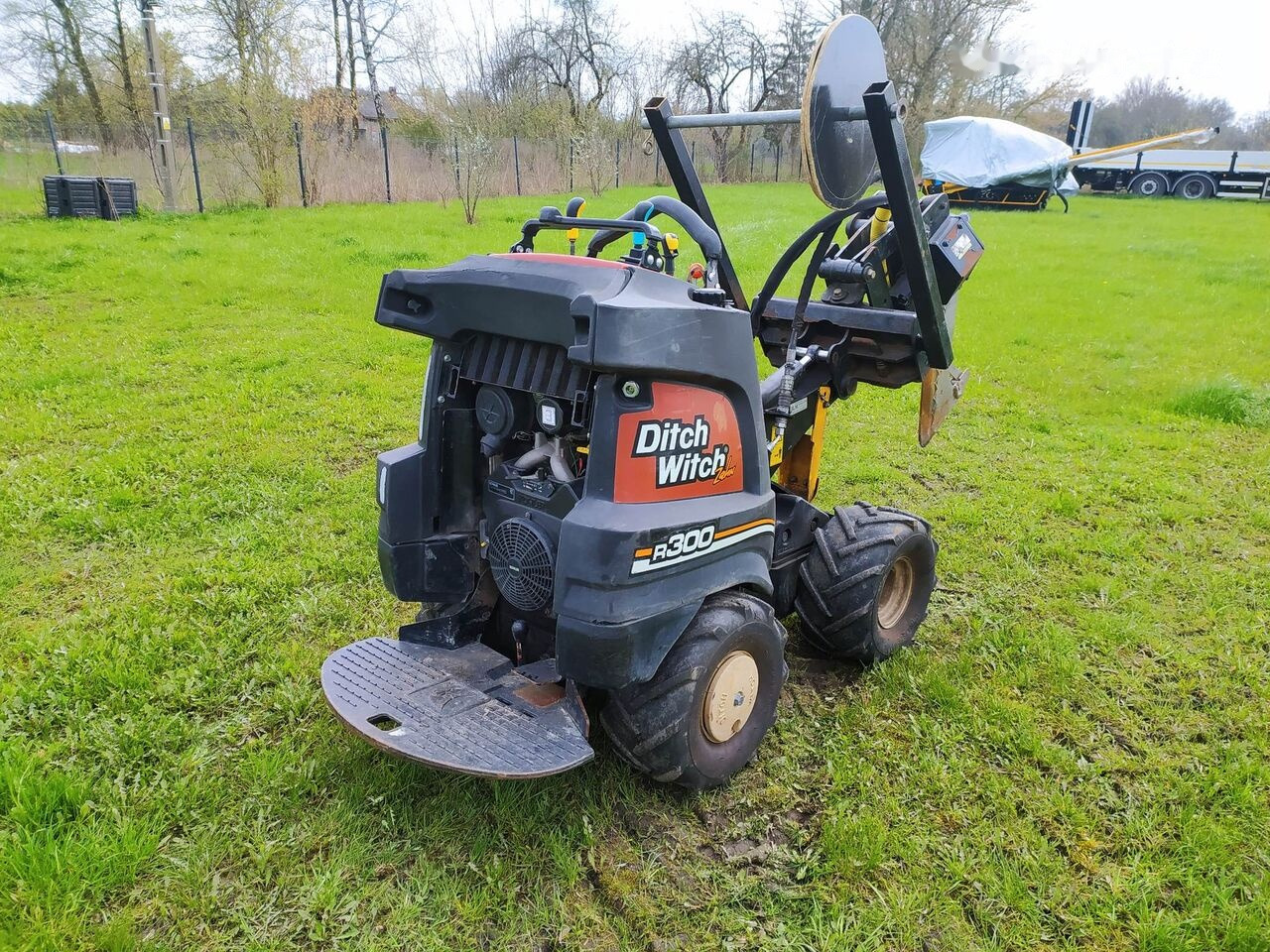 Ditch-Witch Zahn R300 - Colocadora de tubagem: foto 4 Ditch-Witch Zahn R300 - Colocadora de tubagem: foto 4