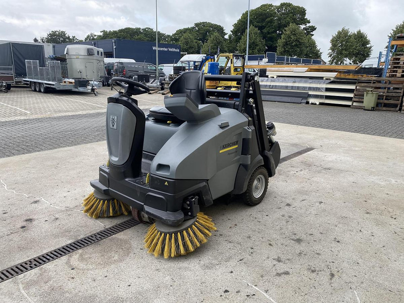 Kärcher KM 105/110 R Bp, Veegmachine, hoogkieper - Varredora urbana: foto 4 Kärcher KM 105/110 R Bp, Veegmachine, hoogkieper - Varredora urbana: foto 4