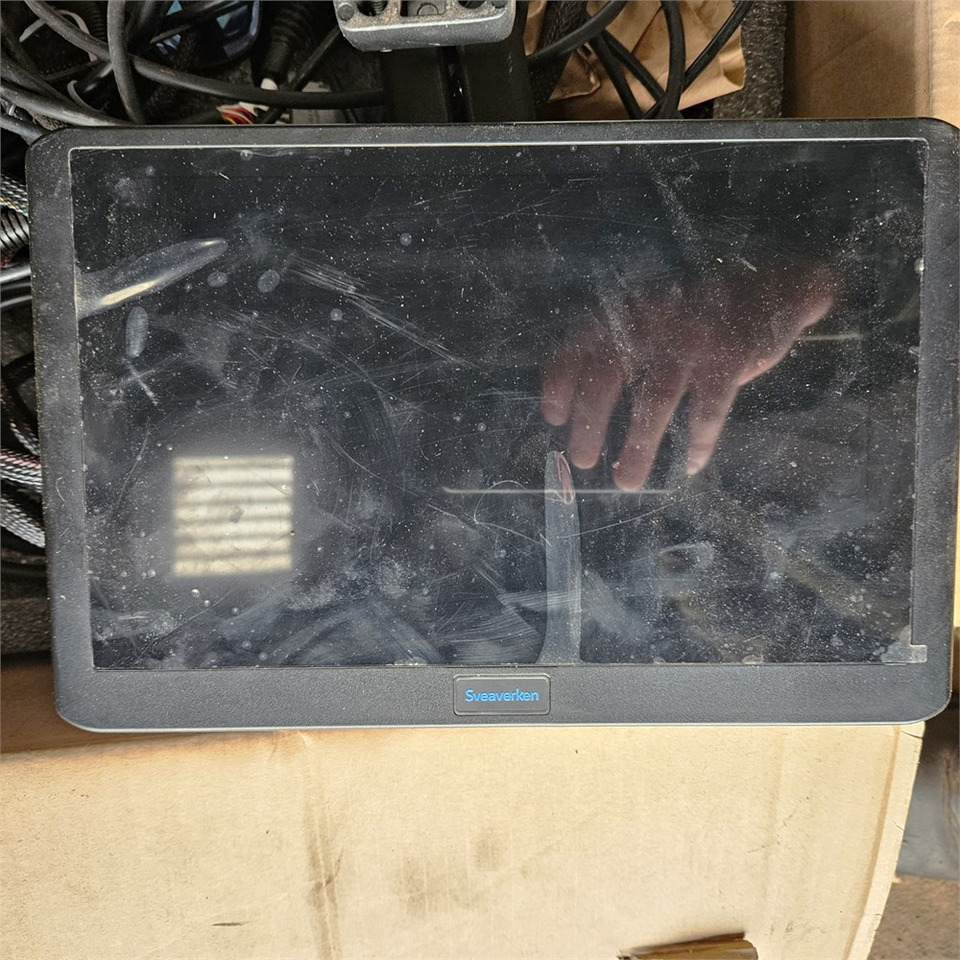 ABC Sveaverken F100 Auto Steer System - Trator: foto 3 ABC Sveaverken F100 Auto Steer System - Trator: foto 3