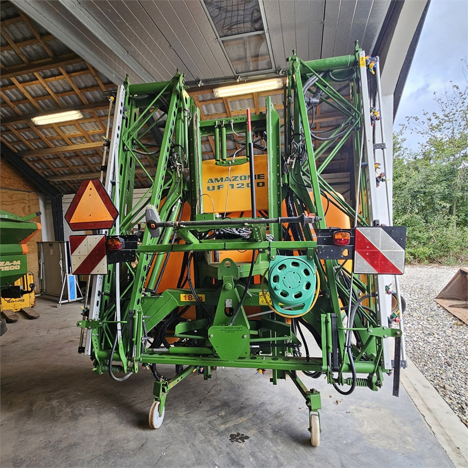 Amazone UF1200 - Pulverizador agricola: foto 2 Amazone UF1200 - Pulverizador agricola: foto 2