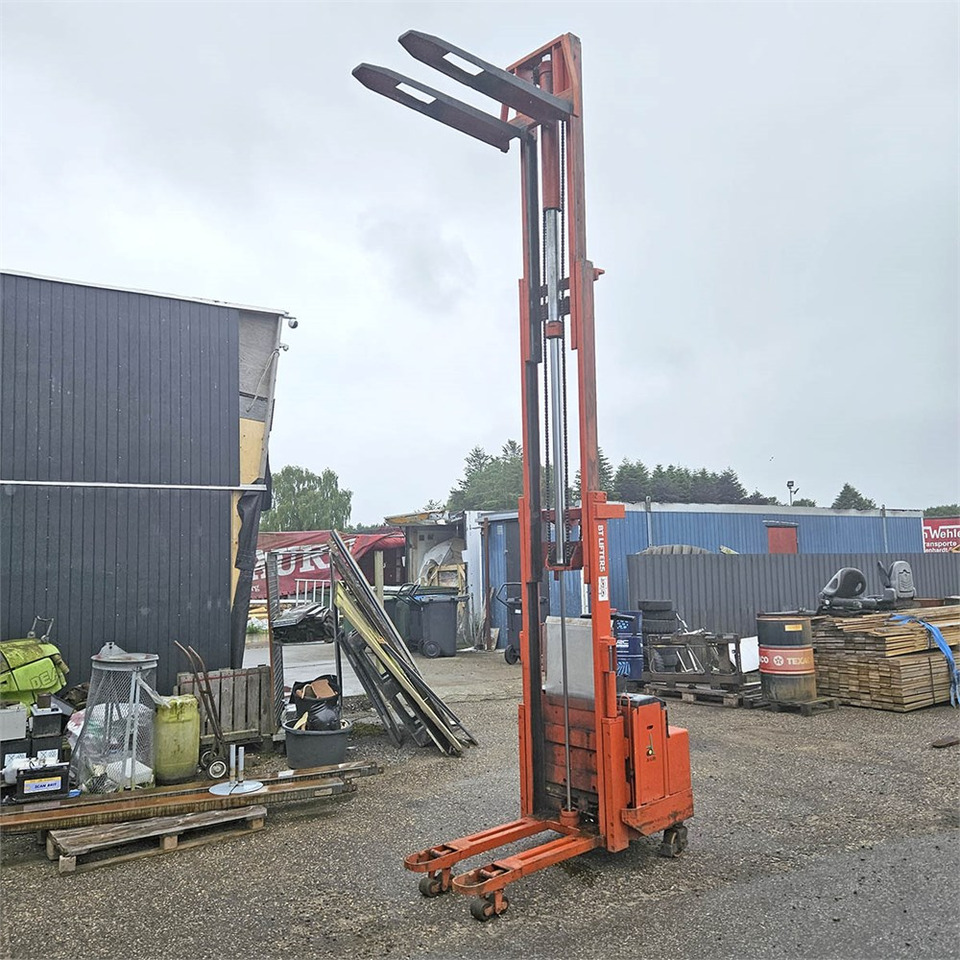 BT LSF 1250E - Porta-palete: foto 1 BT LSF 1250E - Porta-palete: foto 1