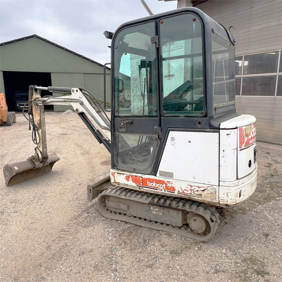 Bobcat 320 - Mini escavadeira: foto 5 Bobcat 320 - Mini escavadeira: foto 5