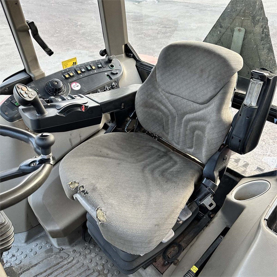 Trator CASE IH CVX1190: foto 12