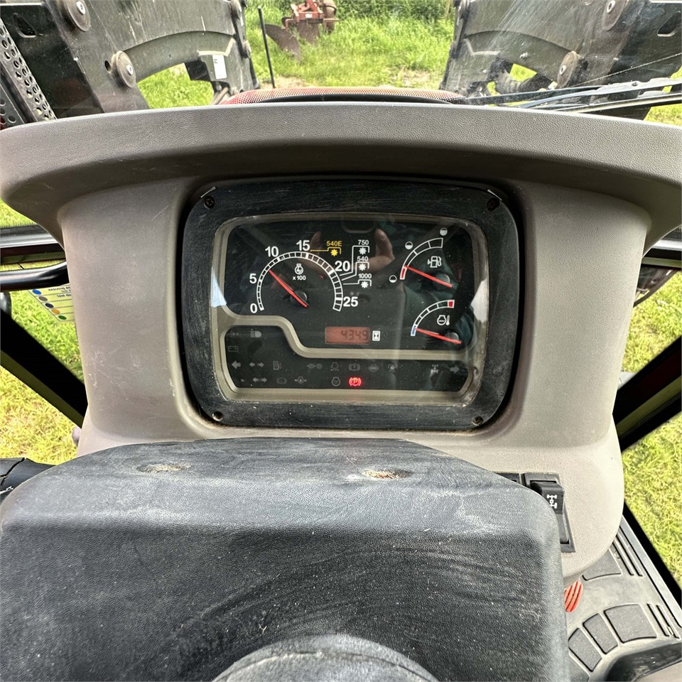 Trator Case IH Farmall 65 A: foto 28