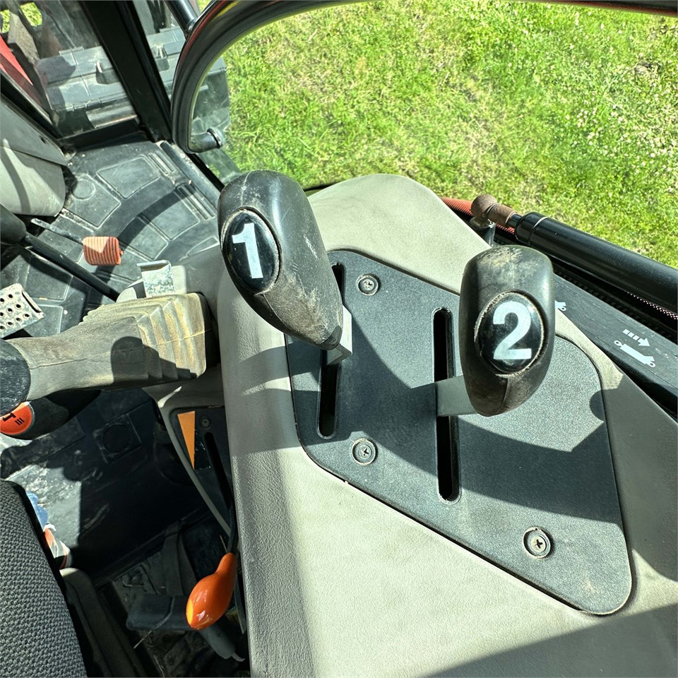Trator Case IH Farmall 65 A: foto 19